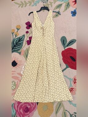 Banana Republic yellow rayon flowy dress, sz 4